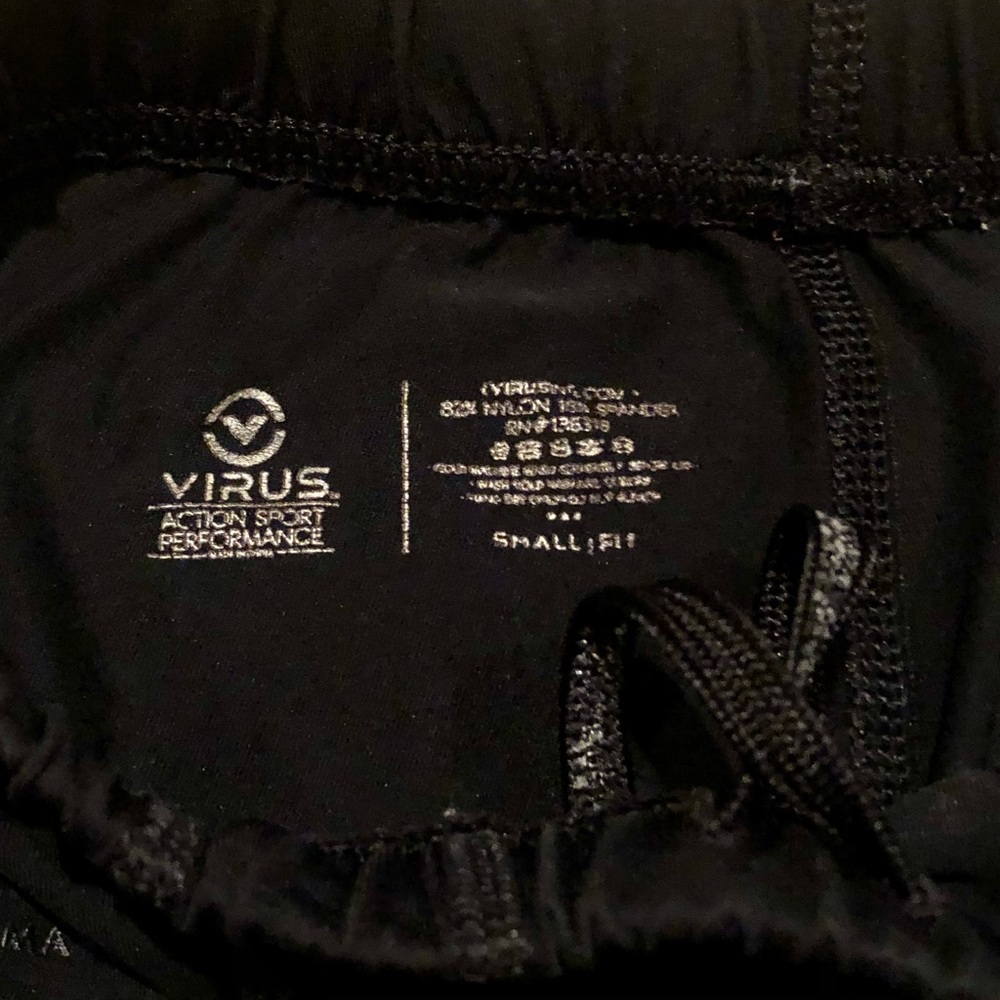 Lot of 2 virus pants and crops, green pair sold - Picture 7 of 9